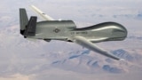 Американский самолёт-беспилотник Global Hawk весит 14 тонн и является крупнейшим в мире БПЛА