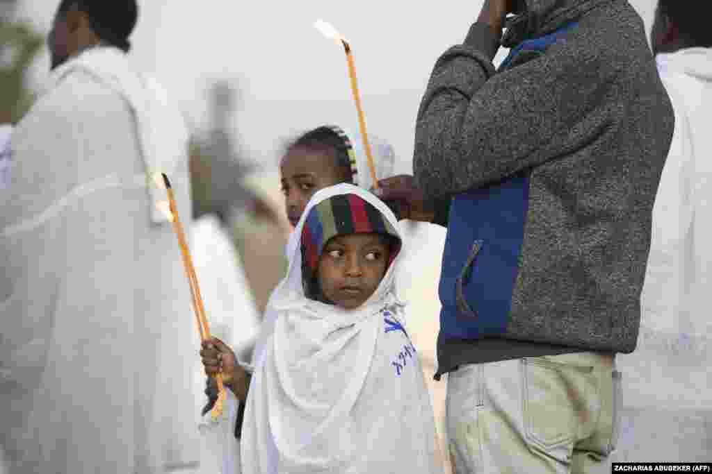 Прихожане Эфиопской православной церкви, Аддис-Абеба, Эфиопия