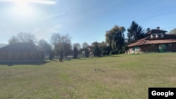 Курорт в деревне Горня Конвиляча в Сербии, скриншот с Google.Maps