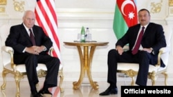 Дик Чейни с президентом Азербайджана Ильхамом Алиевым в 2008 году