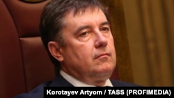 Виктор Момотов