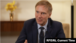 Ээрик-Нийлес Кросс, докладчик ПАСЕ по российским демократическим силам